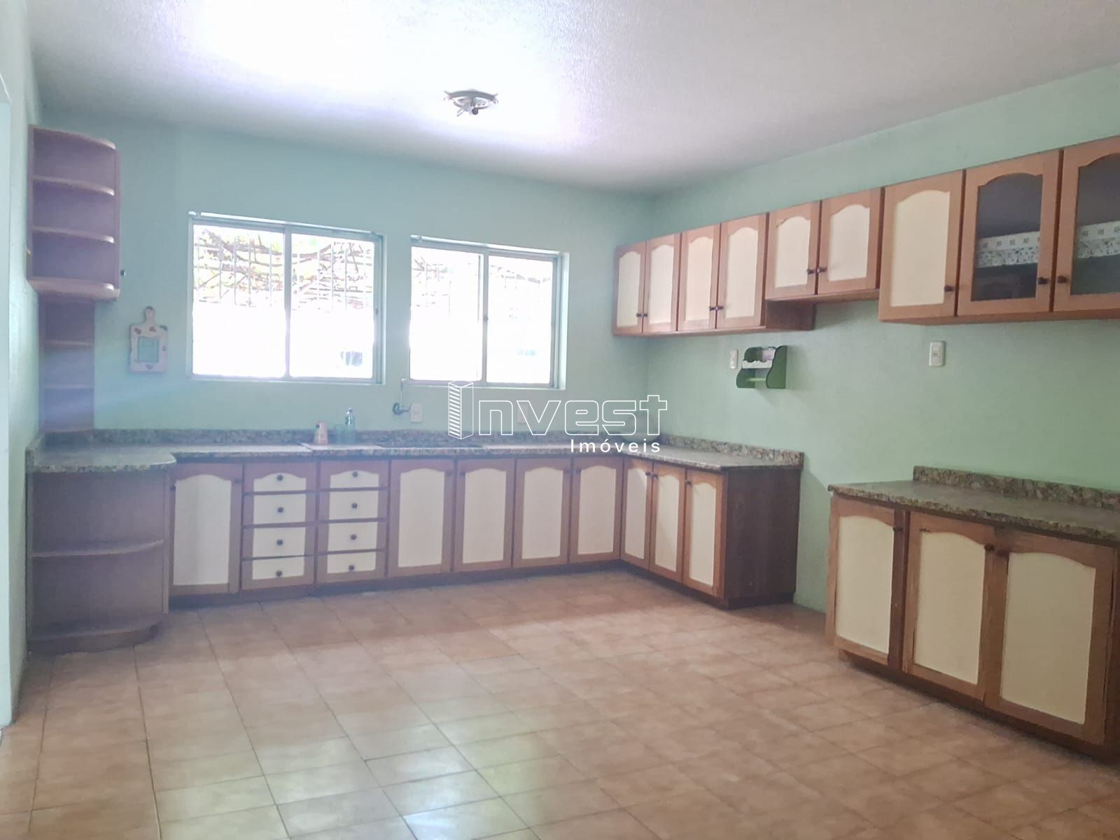 Casa à venda com 3 quartos, 225m² - Foto 9