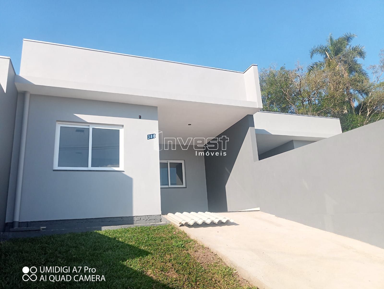 Casa à venda com 3 quartos, 63m² - Foto 1