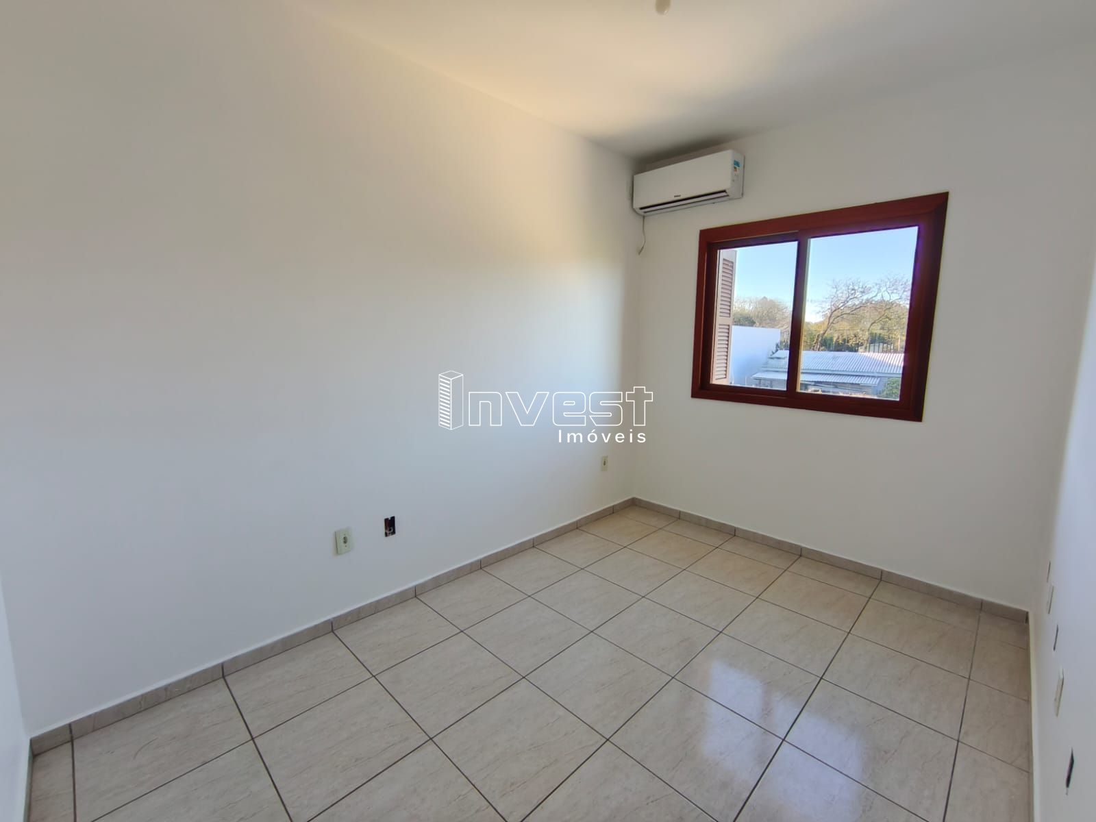 Apartamento com 2 Dormitórios à venda, 57 m² por R$ 200.000,00 Apartamento com 2 Dormitórios à venda, 57 m² por R$ 200.000,00