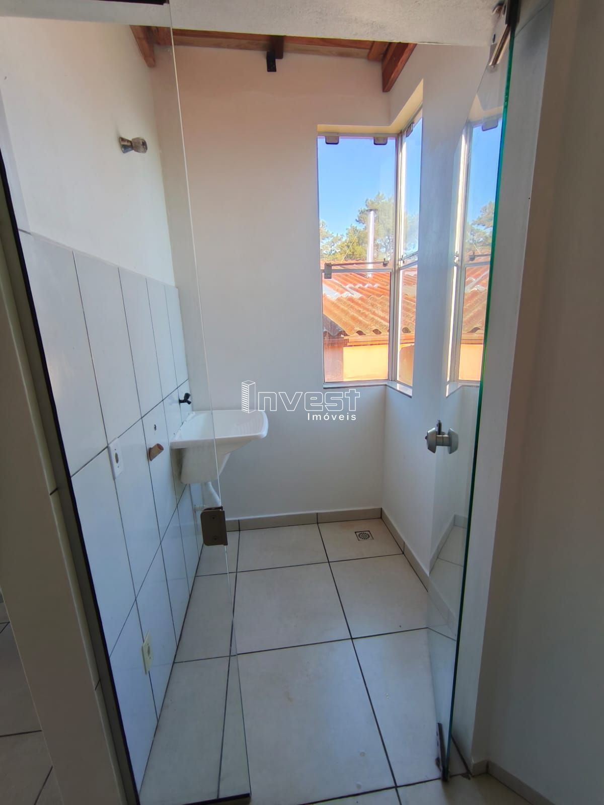 Apartamento com 2 Dormitórios à venda, 57 m² por R$ 200.000,00 Apartamento com 2 Dormitórios à venda, 57 m² por R$ 200.000,00