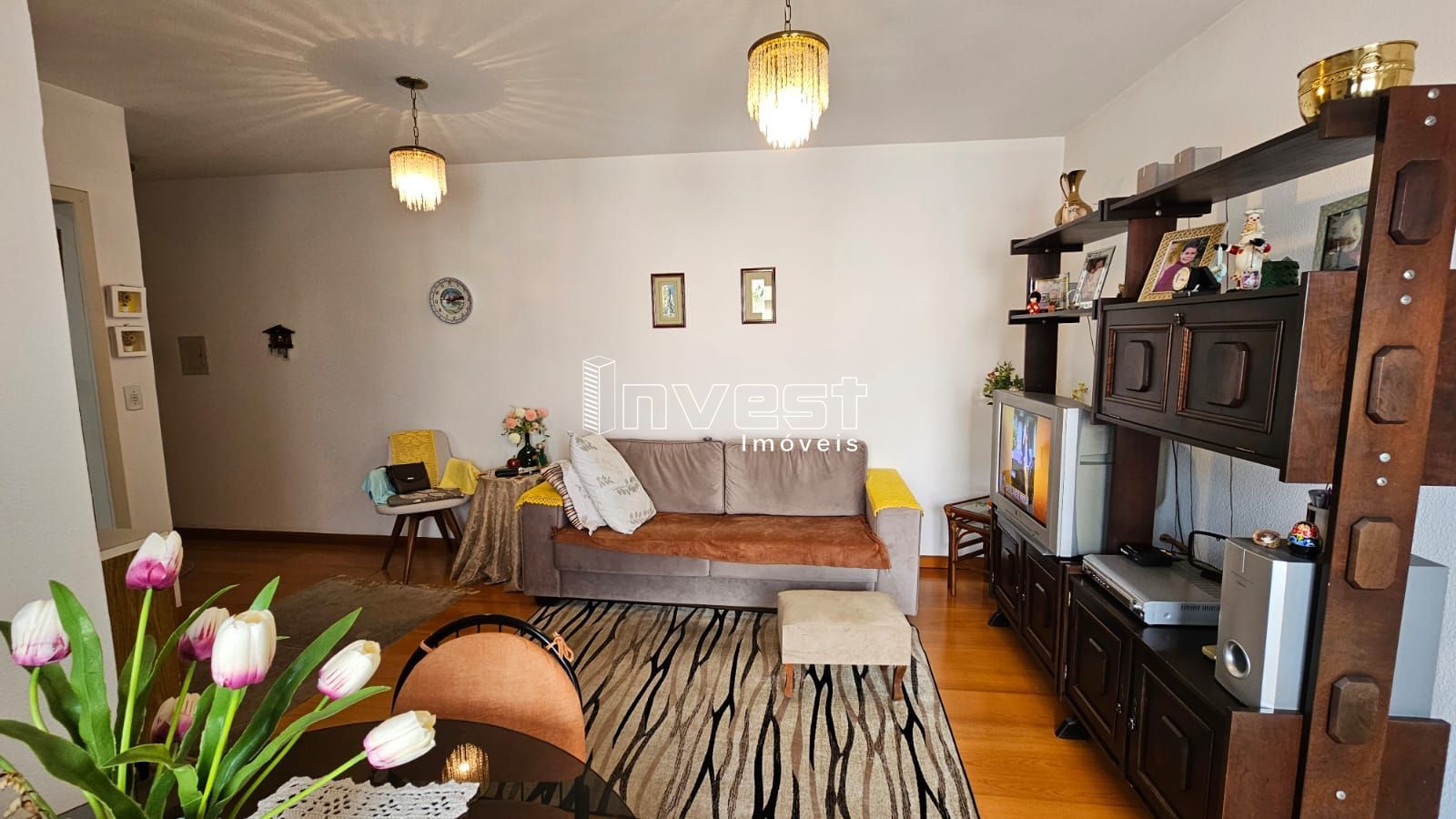 Apartamento à venda com 2 quartos, 70m² - Foto 3