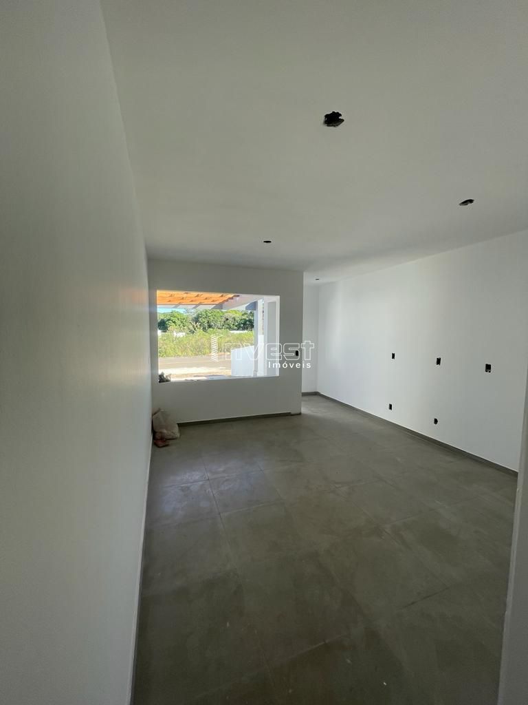 Casa à venda com 2 quartos, 72m² - Foto 4