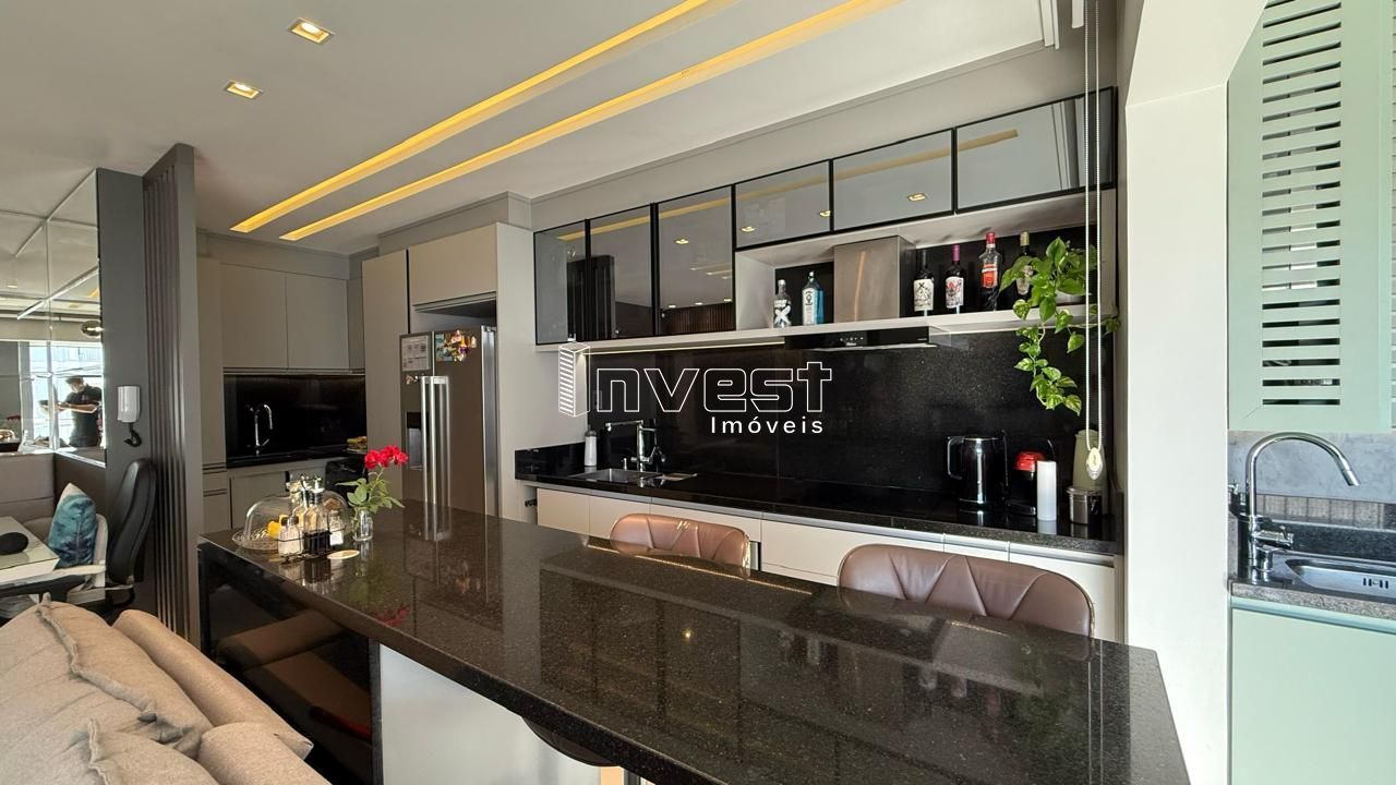 Apartamento com 2 Dormitórios à venda, 73 m² por R$ 590.000,00 Apartamento com 2 Dormitórios à venda, 73 m² por R$ 590.000,00