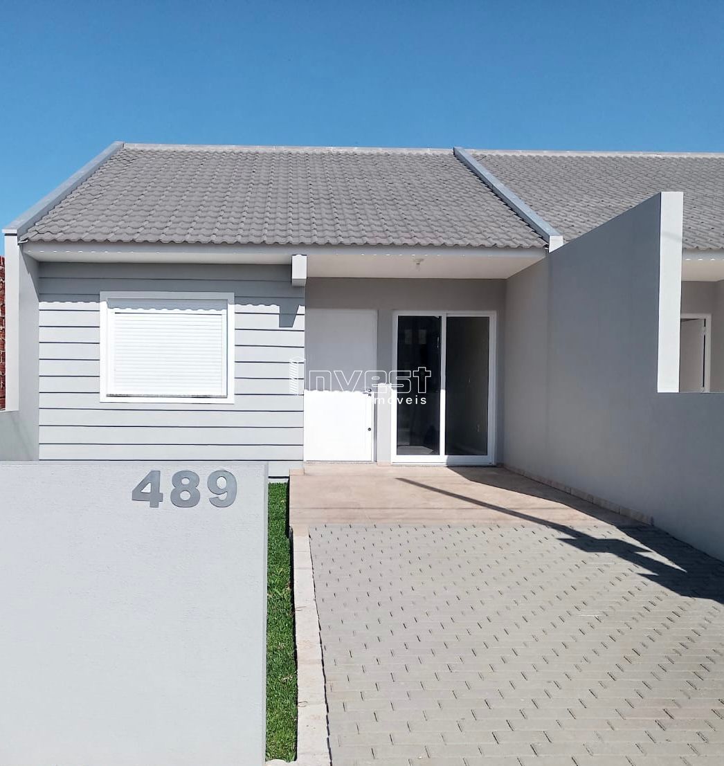 Casa à venda com 2 quartos, 80m² - Foto 1