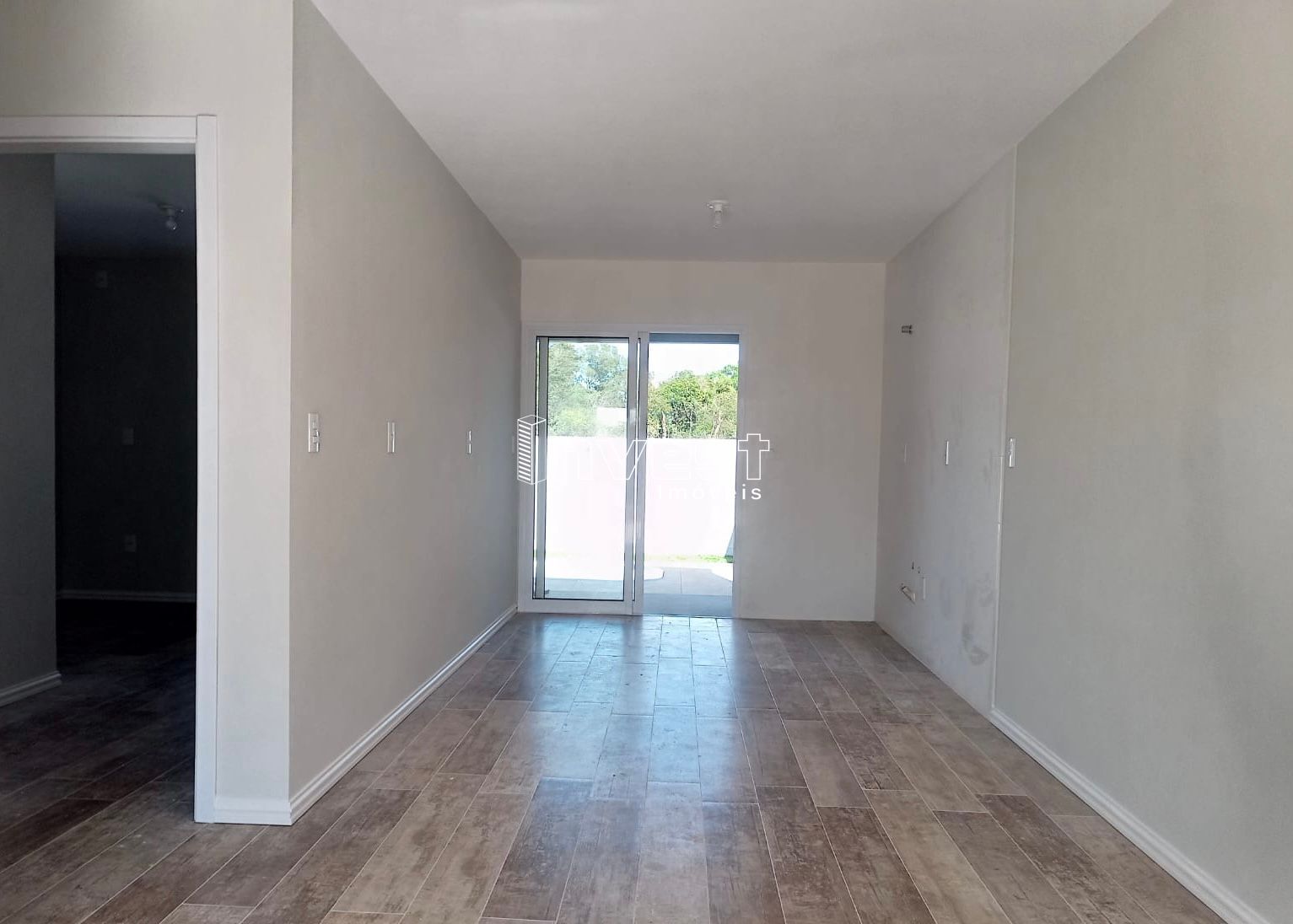 Casa à venda com 2 quartos, 80m² - Foto 4