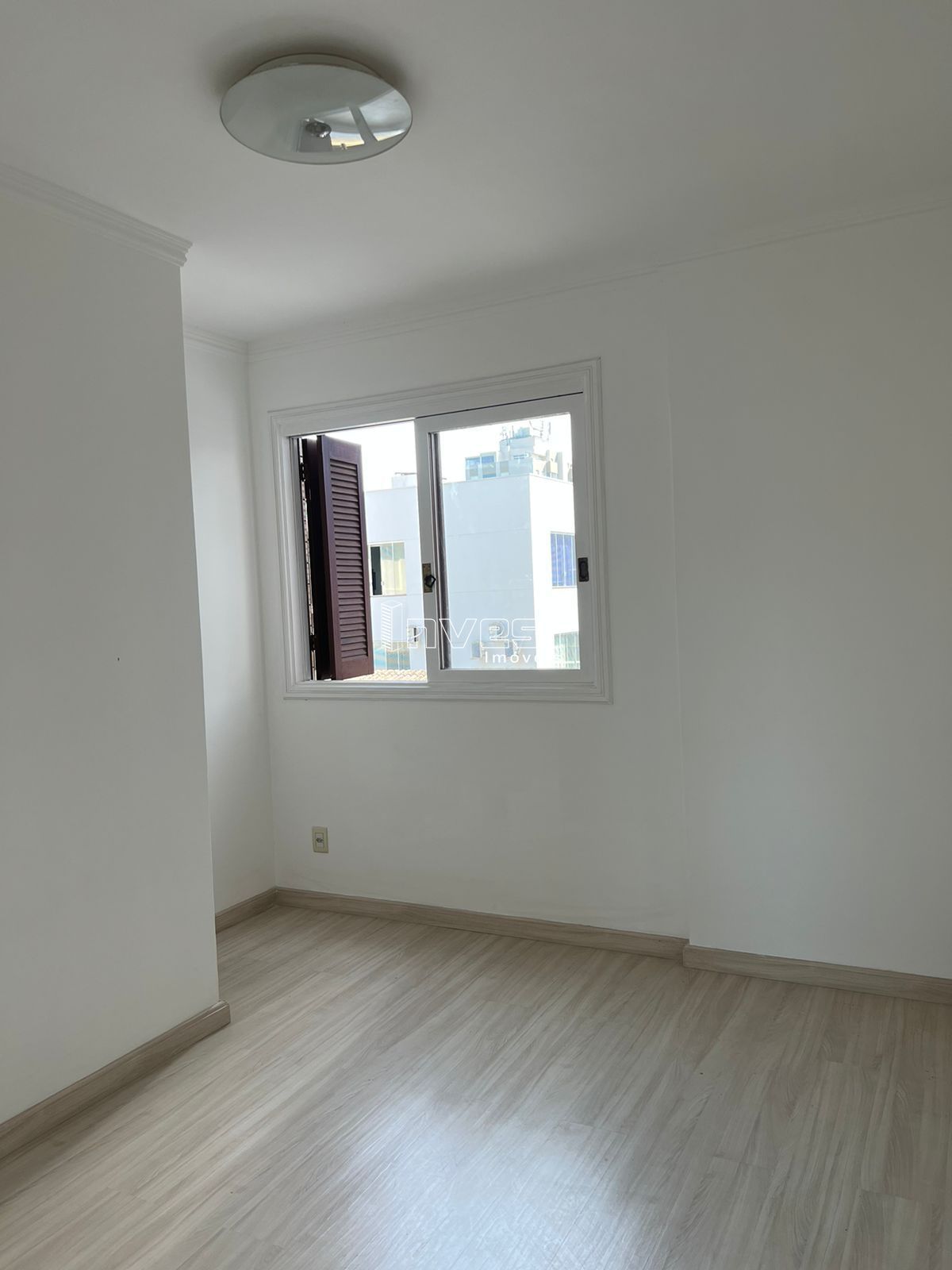 Apartamento à venda com 3 quartos, 254m² - Foto 19