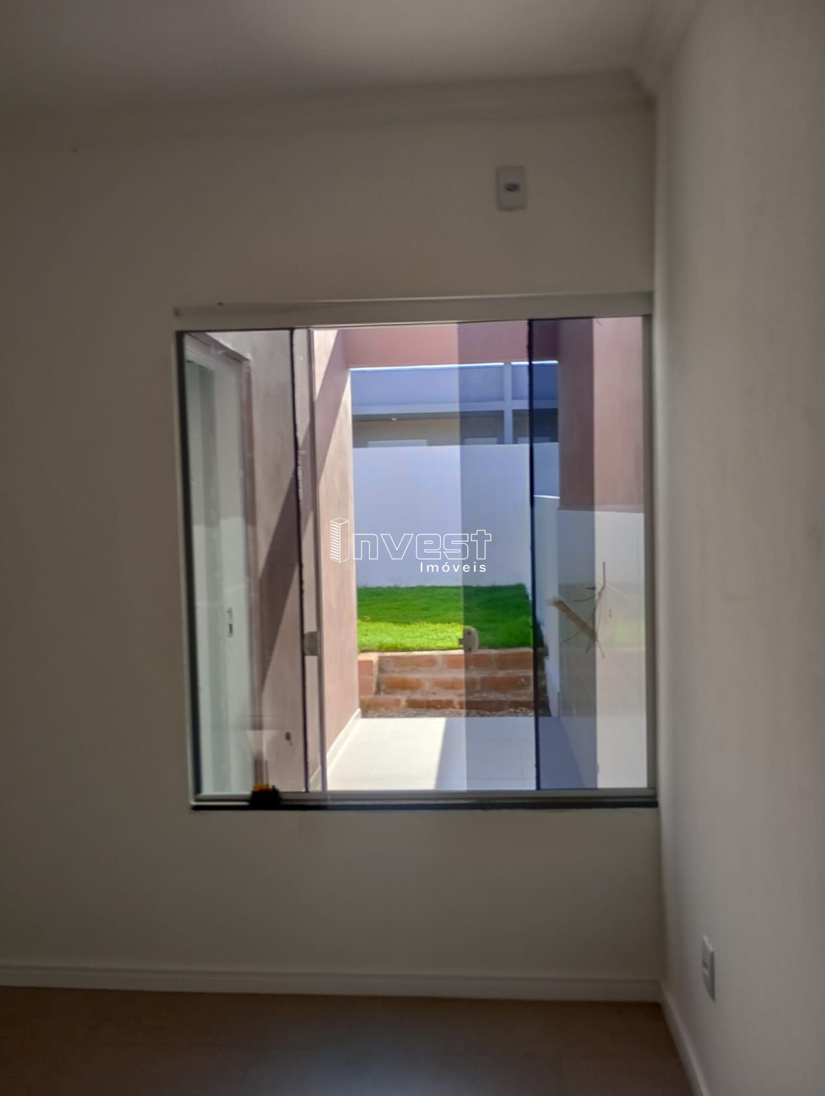 Casa à venda com 2 quartos, 70m² - Foto 9