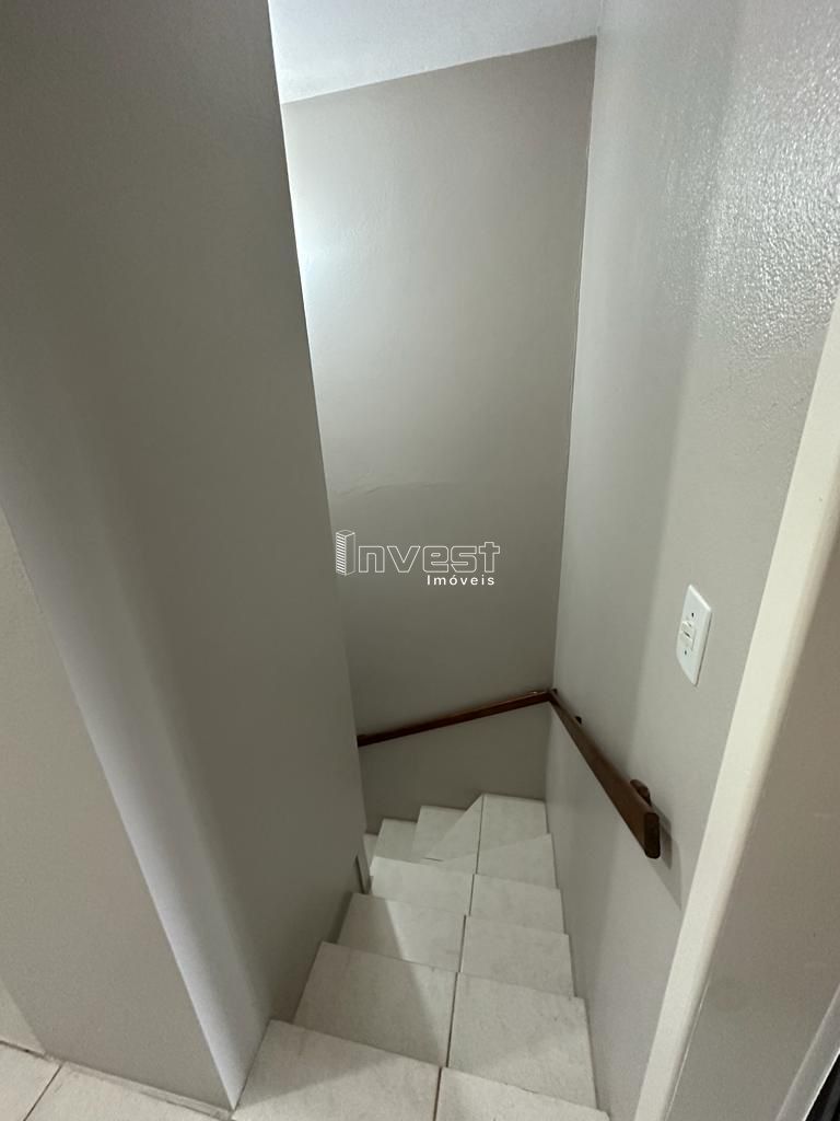 Apartamento à venda com 2 quartos, 80m² - Foto 11