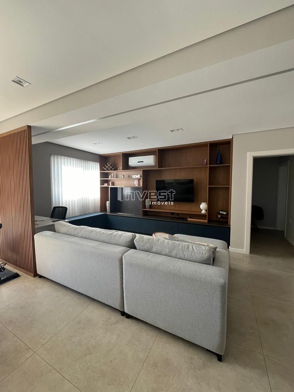 Apartamento à venda com 3 quartos, 126m² - Foto 2