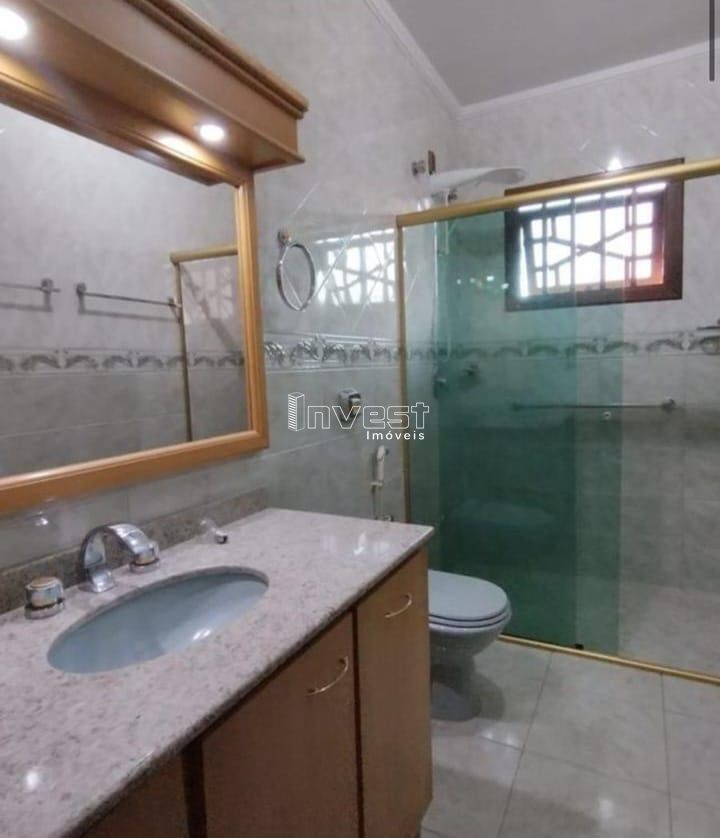 Casa à venda com 3 quartos, 325m² - Foto 19