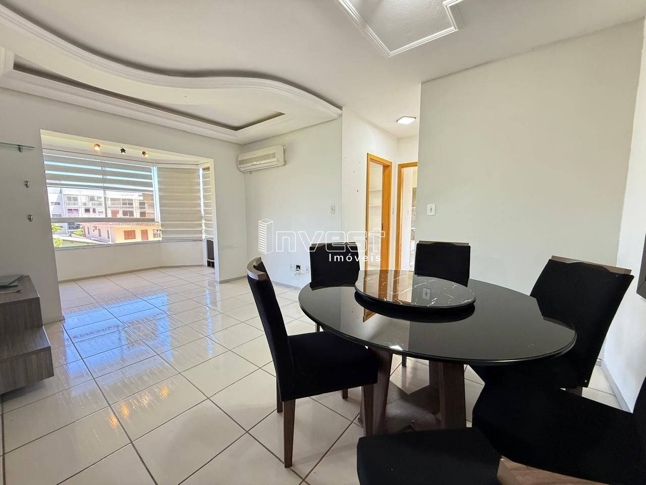Apartamento com 2 Dormitórios à venda, 76 m² por R$ 370.000,00 Apartamento com 2 Dormitórios à venda, 76 m² por R$ 370.000,00