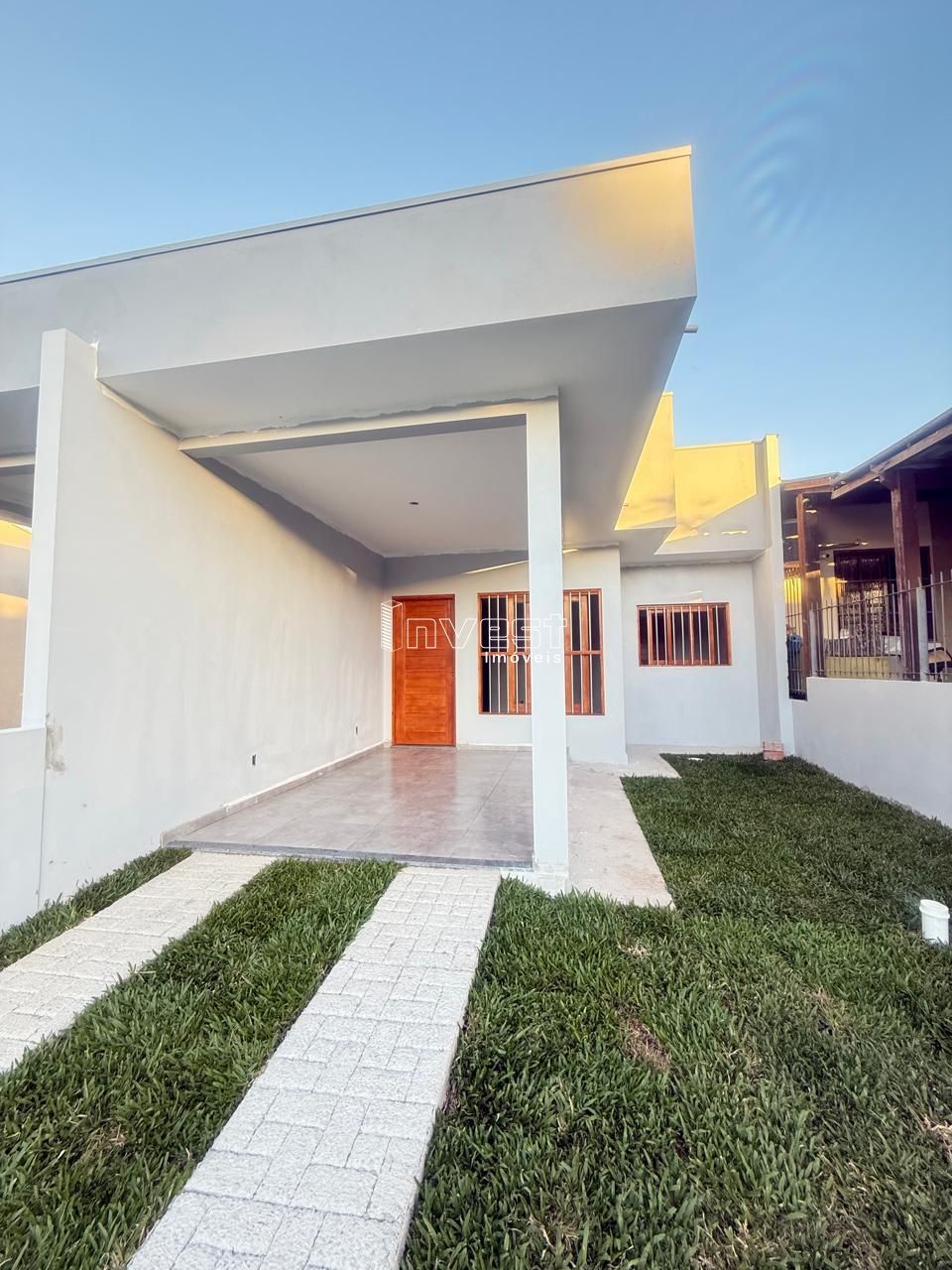 Casa com 2 Dormitórios à venda, 55 m² por R$ 275.000,00 Casa com 2 Dormitórios à venda, 55 m² por R$ 275.000,00