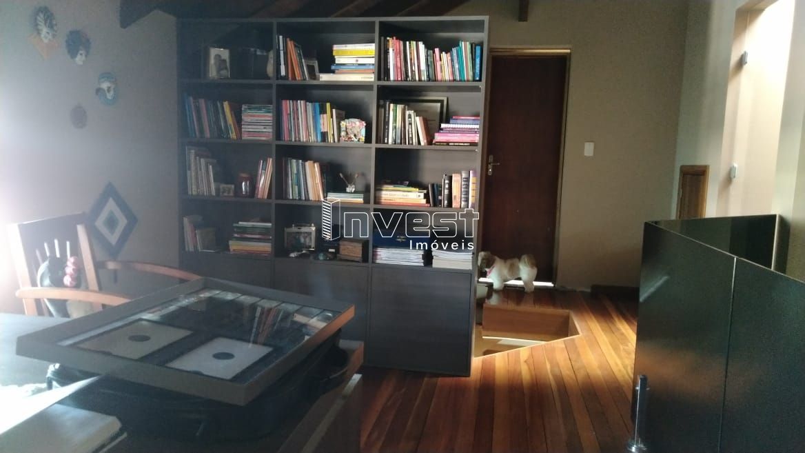 Casa à venda com 3 quartos, 308m² - Foto 13