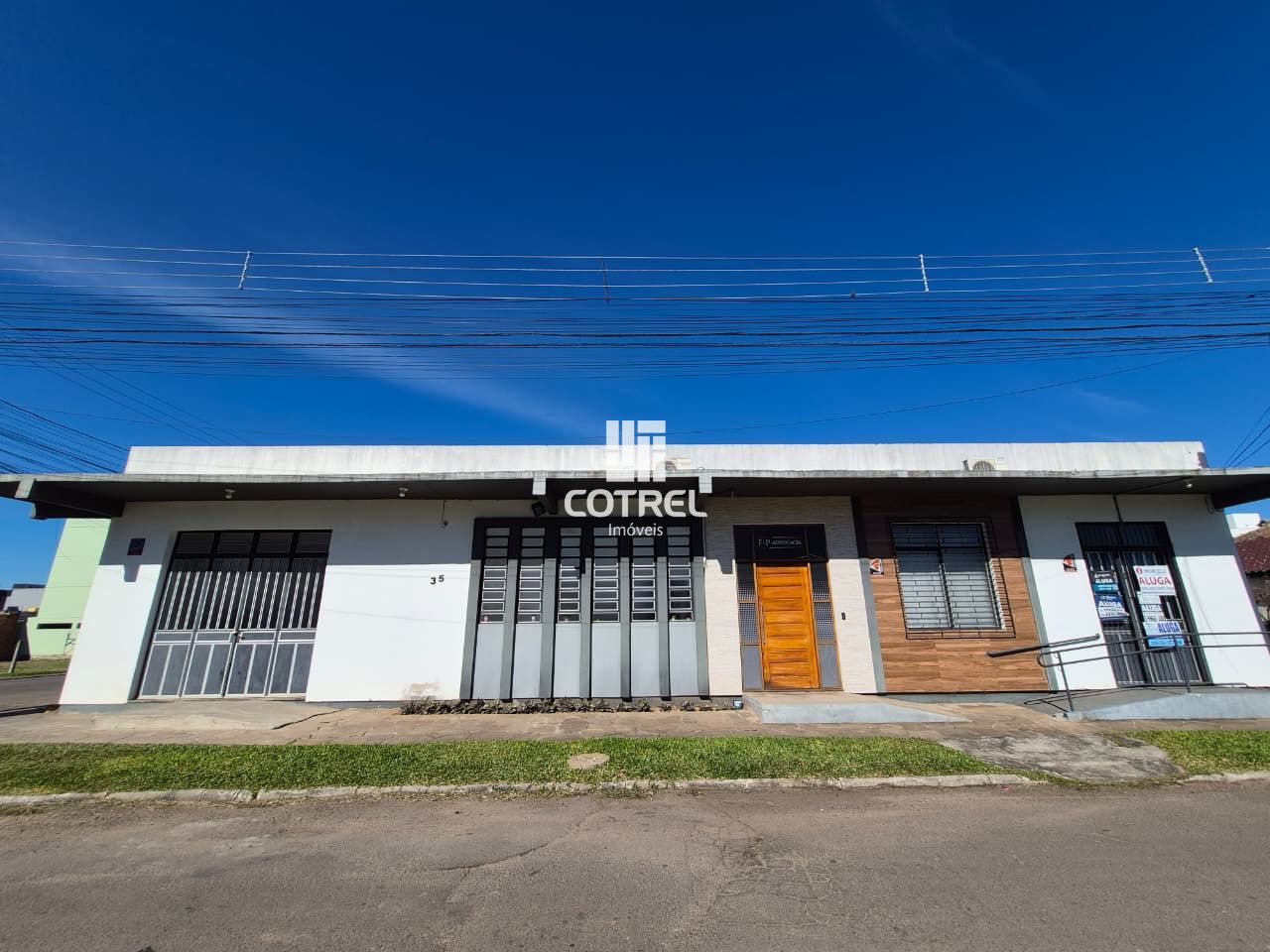 Loja Comercial para Locação situada no bairro Camobi em Santa Maria - RS