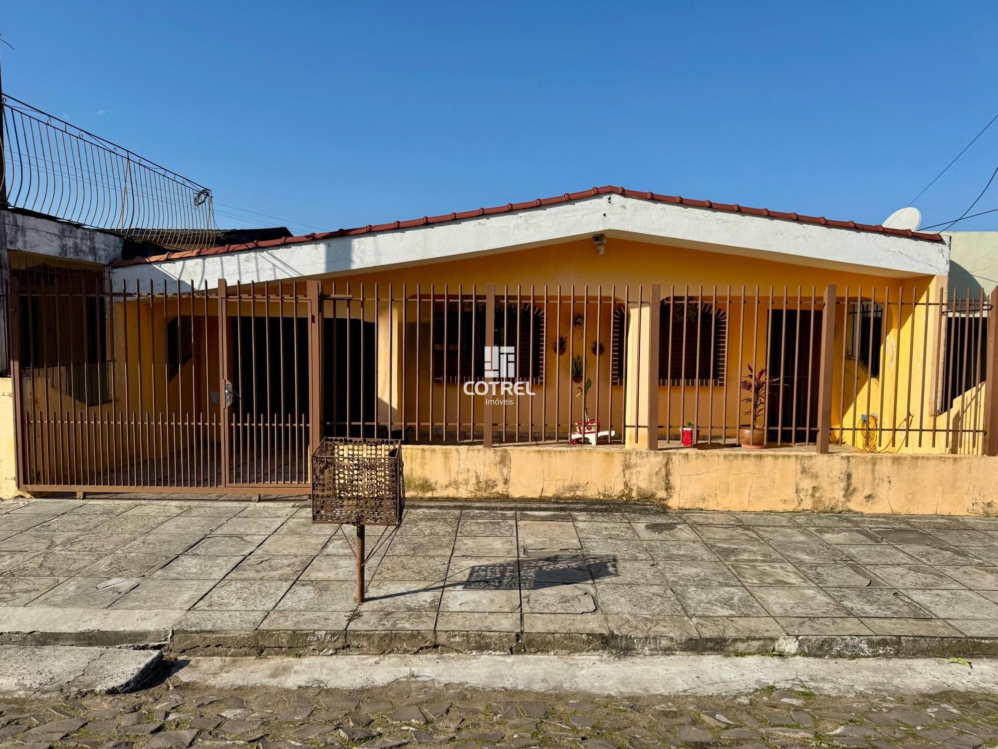Casa Residencial à Venda 3 dormitórios situada no bairro Tancredo Neves em Santa