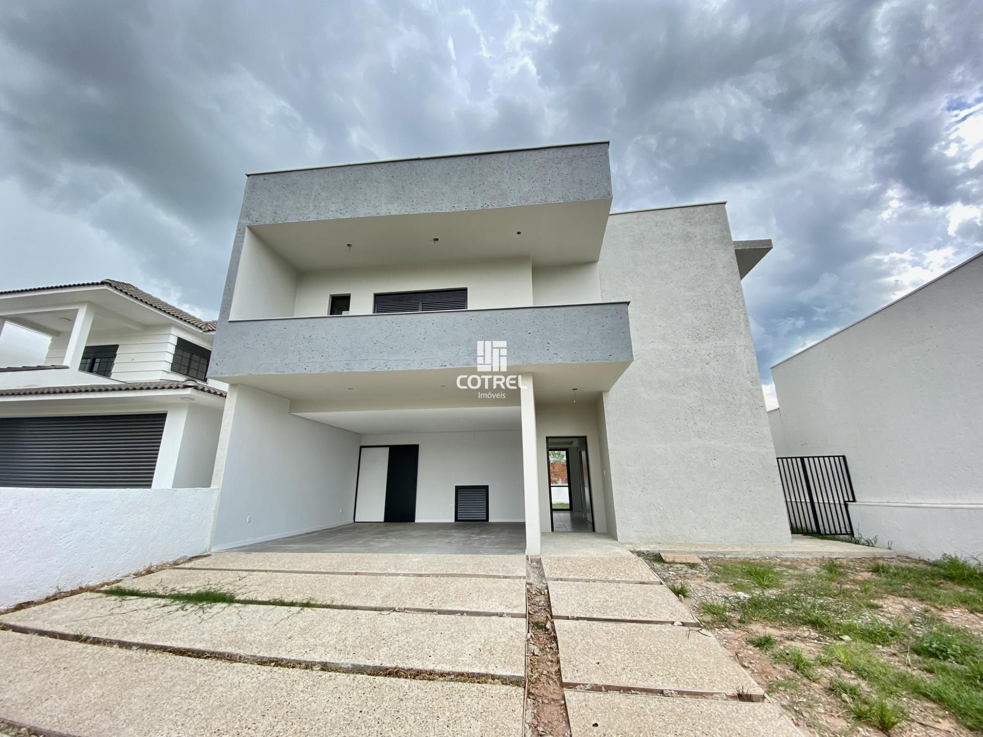 Belíssima casa com 3 dormitórios em Condomínio fechado à venda - Camobi, Sant