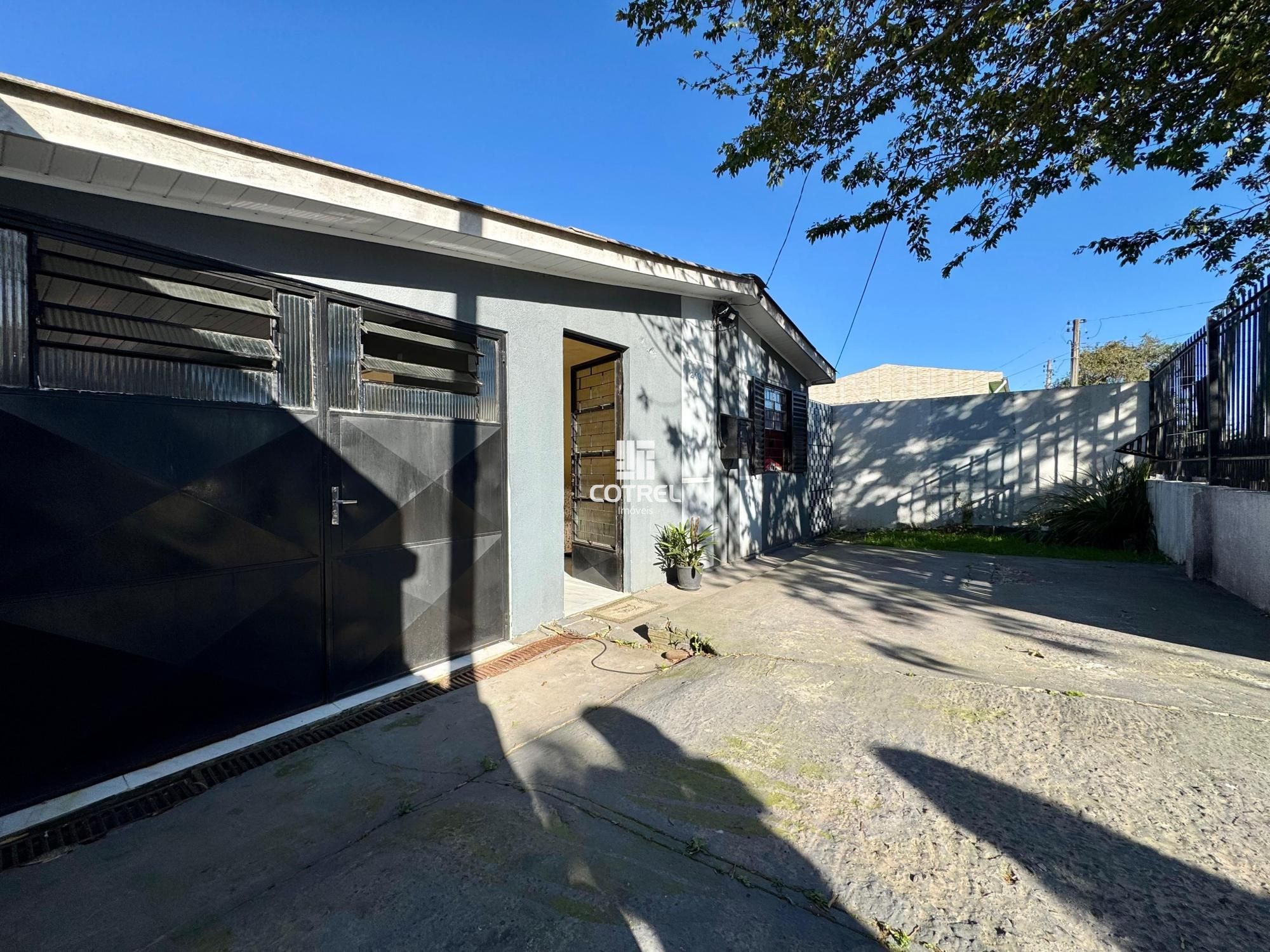 Casa Residencial à Venda 3 dormitórios situada na Cohab Tancredo Neves em Santa