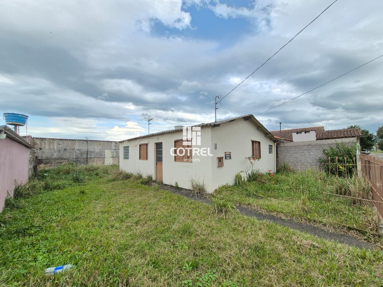 Casa à Venda 2 dormitórios no bairro Camobi em Santa Maria - RS
