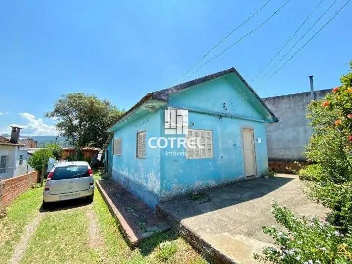 Casa 2 dormitórios localizada no bairro Camobi na cidade de Santa Maria- RS