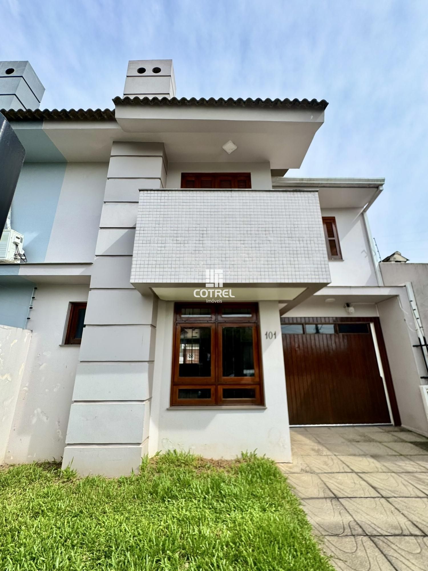 Casa à Venda e Locação 3 dormitórios no bairro Camobi em Santa Maria RS
