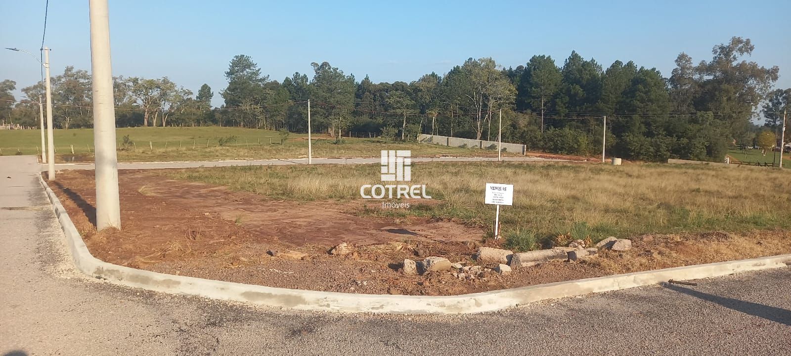 Terreno com 385 m² no Loteamento Jardins situado Bairro Tomazzeti na cidade de S