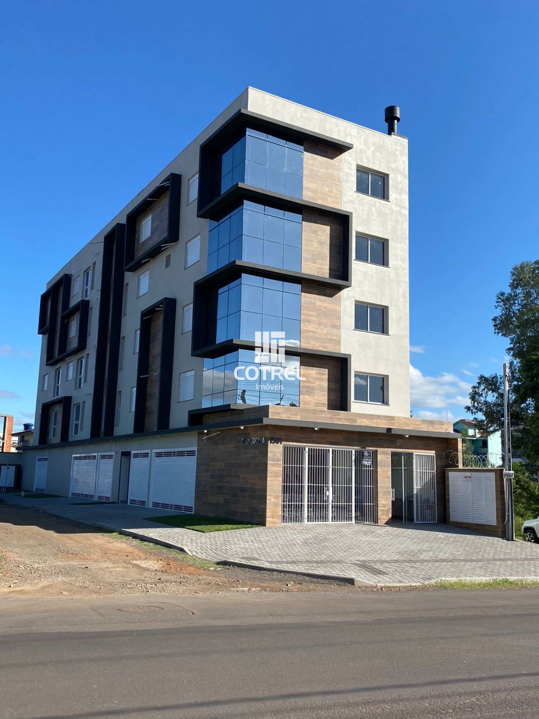 Apartamento para venda no Edifício Regina com 2 dormitórios, 1 vaga de garagem s