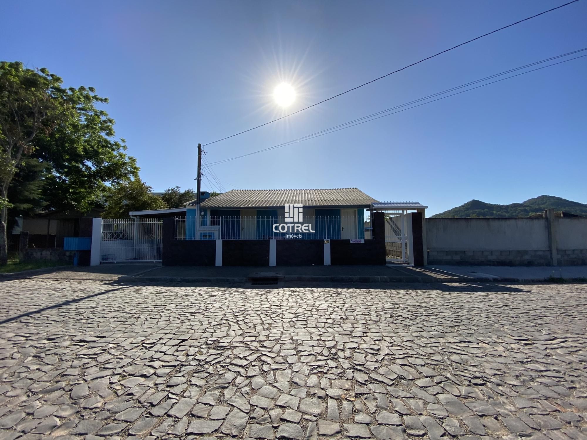 Terreno medindo 15x40 localizado no Bairro Pé de Plátano na cidade de Santa Mar