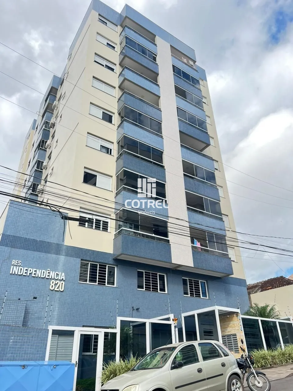 Apartamento à venda com 3 dormitórios, suíte e 2 vagas no Bairro Passo D´Areia