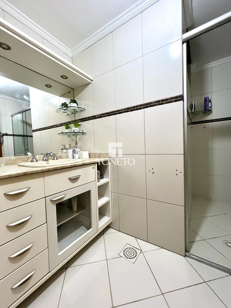 Apartamento à venda com 4 quartos, 202m² - Foto 12