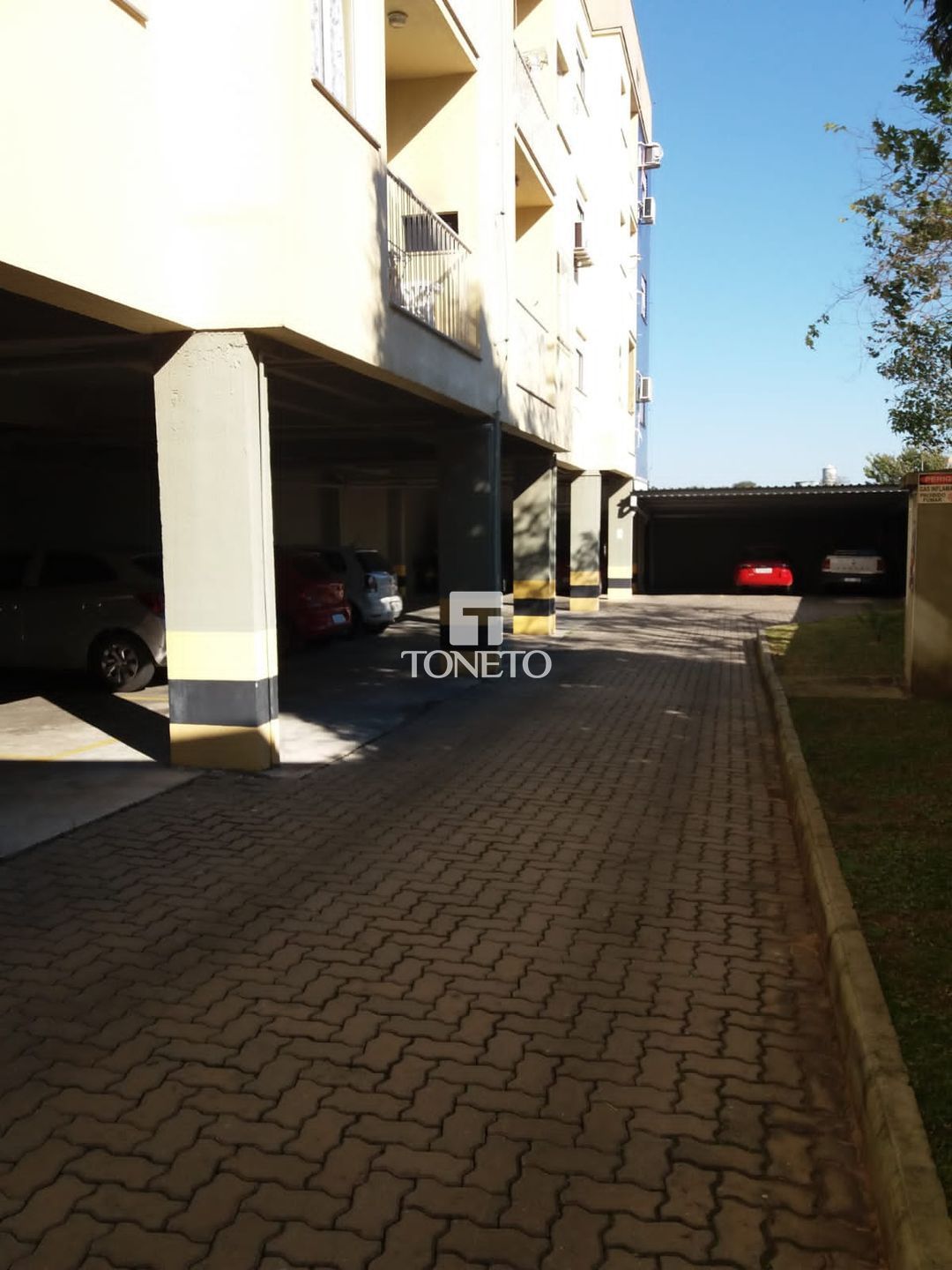 Apartamento à venda com 2 quartos, 68m² - Foto 9