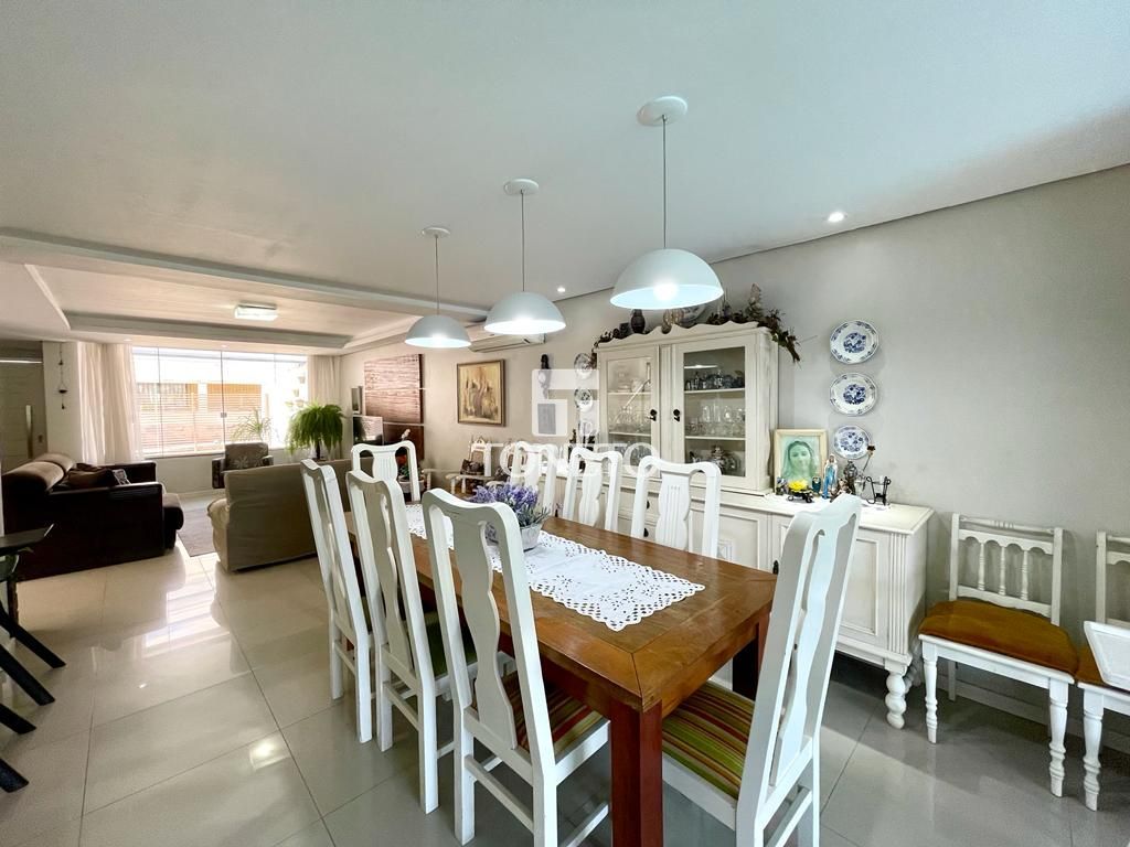 Casa, 4 quartos, 212 m² - Foto 9