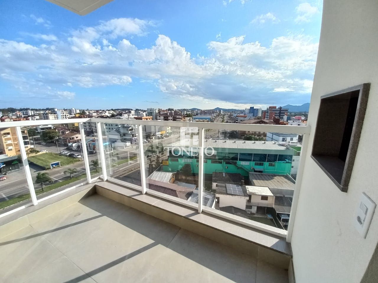 Apartamento à venda com 2 quartos, 66m² - Foto 17