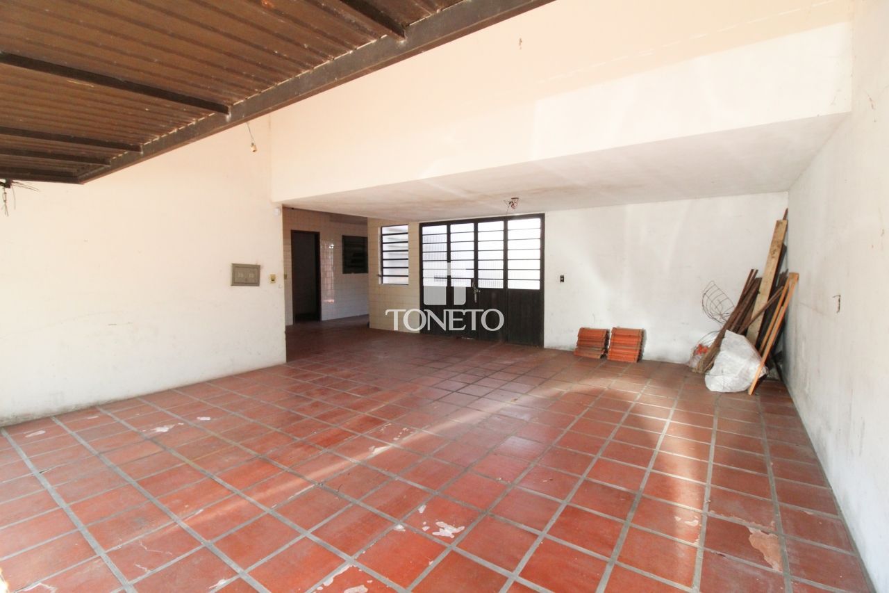 Casa à venda com 4 quartos, 296m² - Foto 16