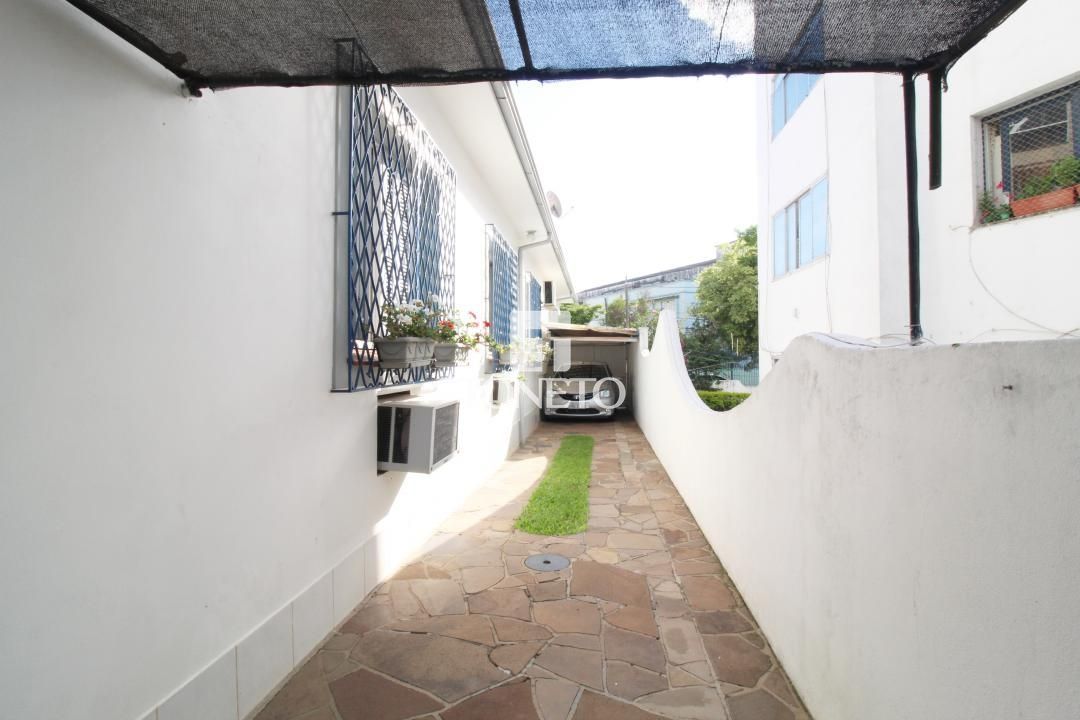 Casa à venda com 4 quartos, 300m² - Foto 15