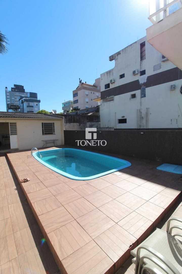 Casa à venda com 4 quartos, 600m² - Foto 14