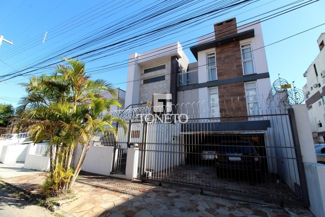 Casa à venda com 4 quartos, 600m² - Foto 1