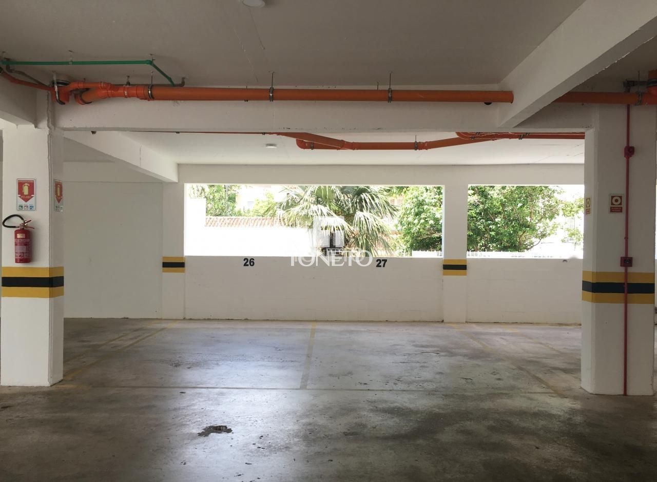 Apartamento à venda com 3 quartos, 200m² - Foto 17