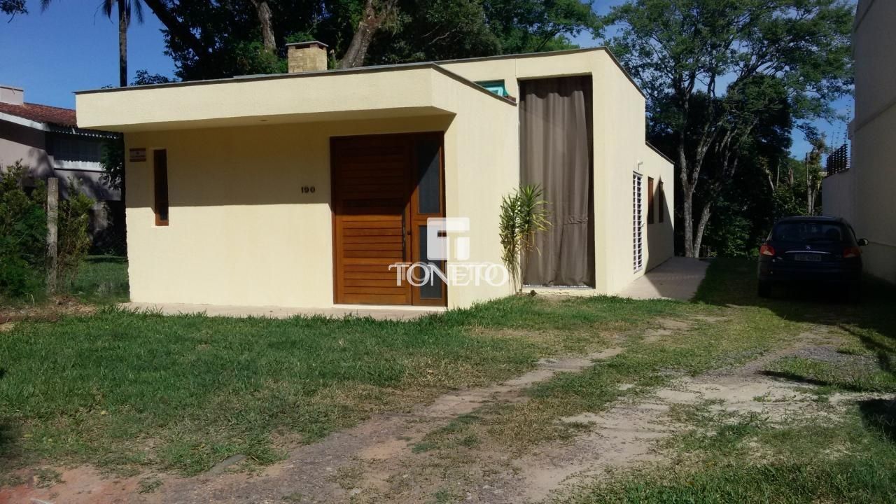 Casa à venda com 3 quartos, 120m² - Foto 1