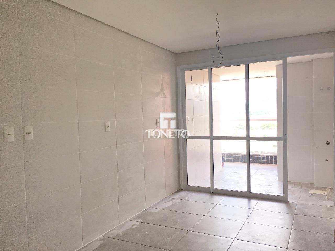 Apartamento à venda com 3 quartos, 200m² - Foto 4