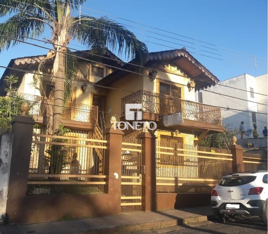 Sobrado à venda com 4 quartos, 376m² - Foto 1