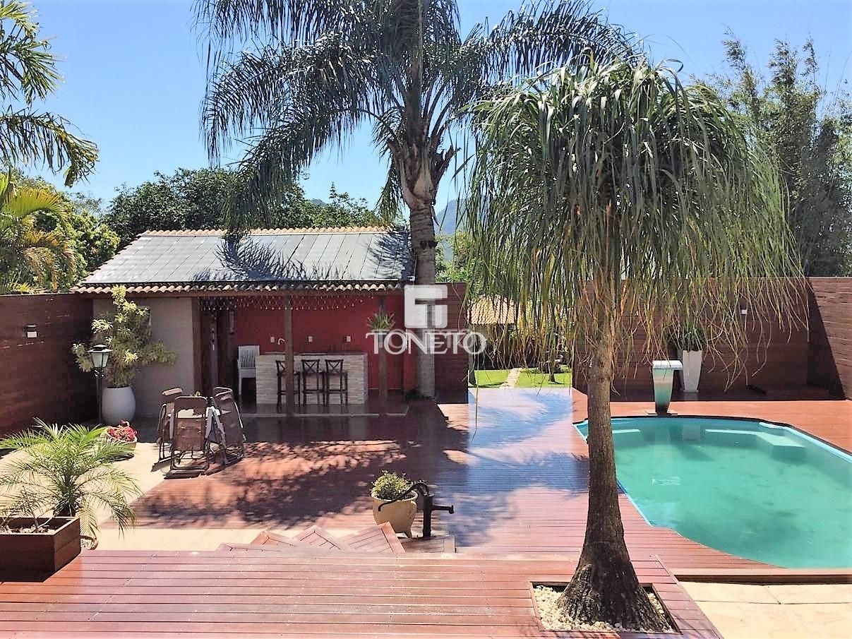 Casa à venda com 3 quartos, 520m² - Foto 1