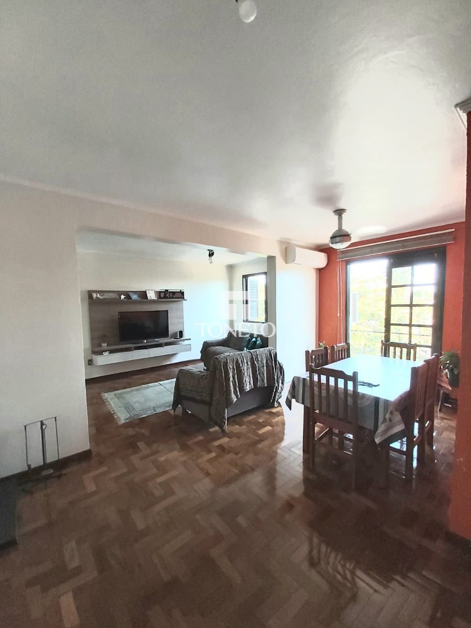 Apartamento à venda com 3 quartos, 142m² - Foto 2