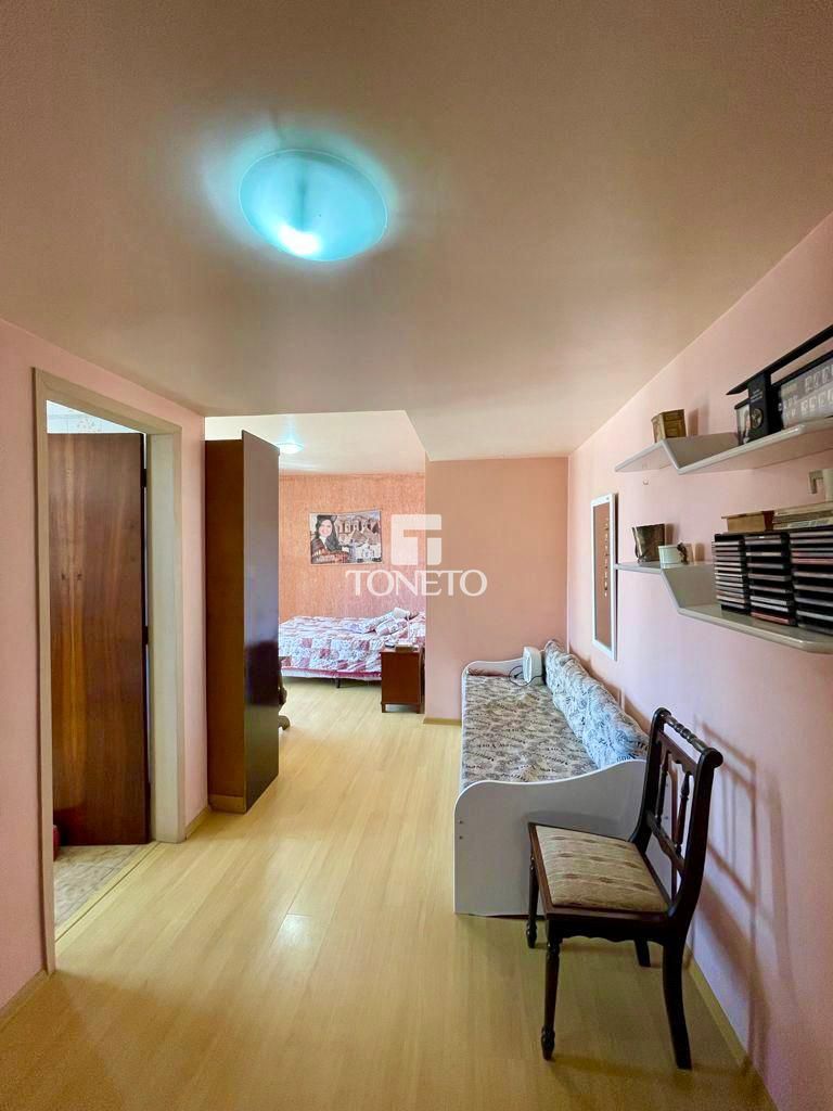 Apartamento à venda com 3 quartos, 130m² - Foto 4