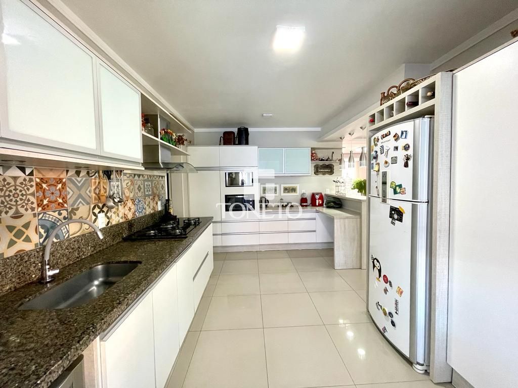 Casa, 4 quartos, 212 m² - Foto 11