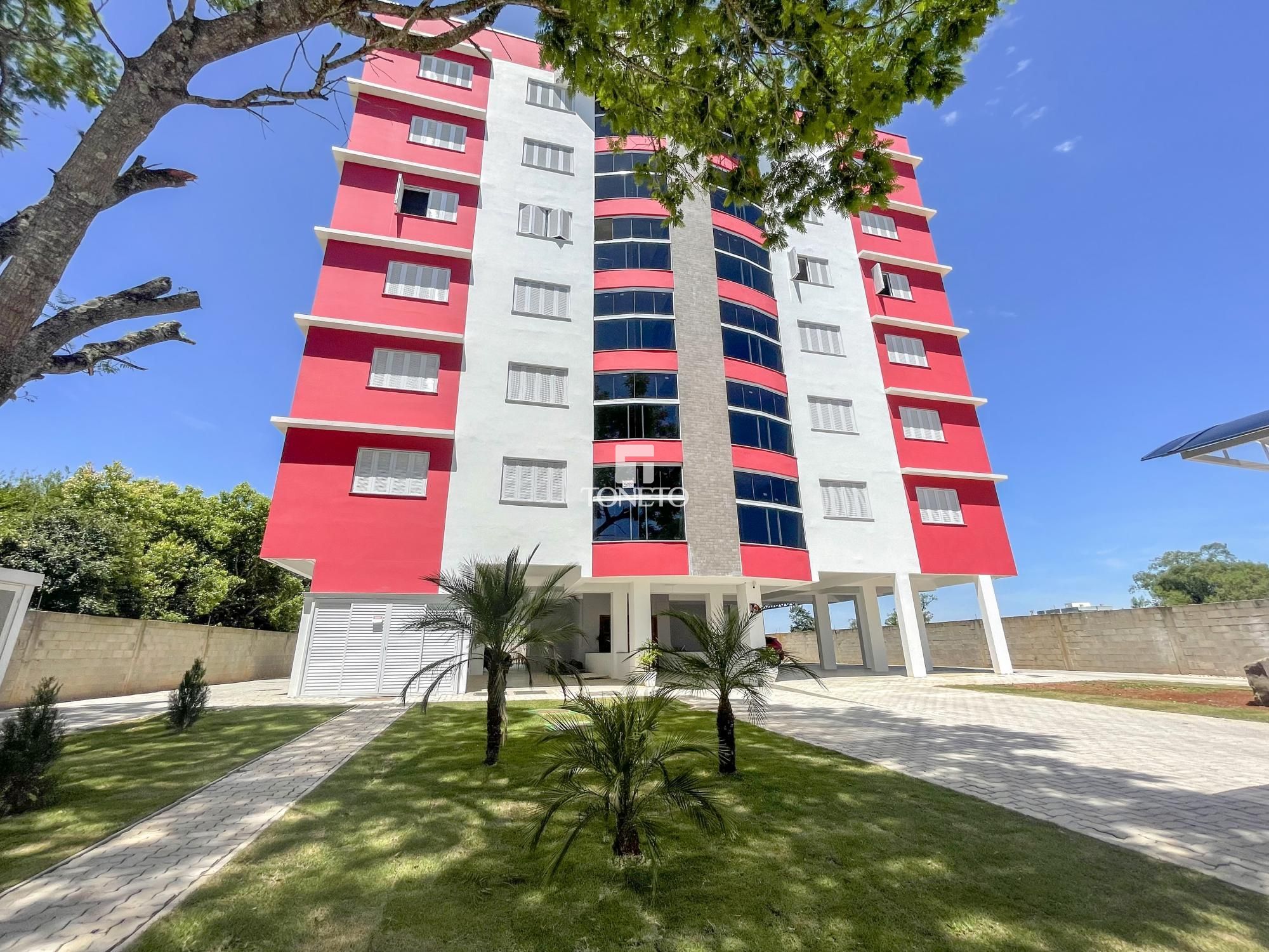 Apartamento à venda com 3 quartos, 116m² - Foto 1