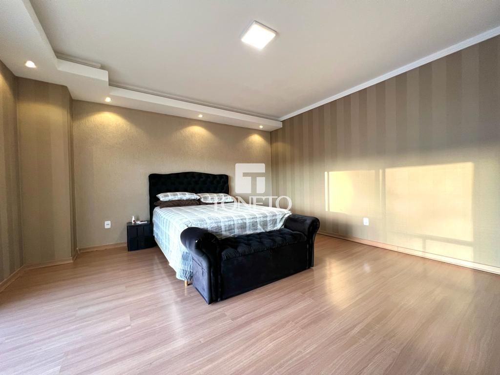 Casa à venda com 3 quartos, 220m² - Foto 14