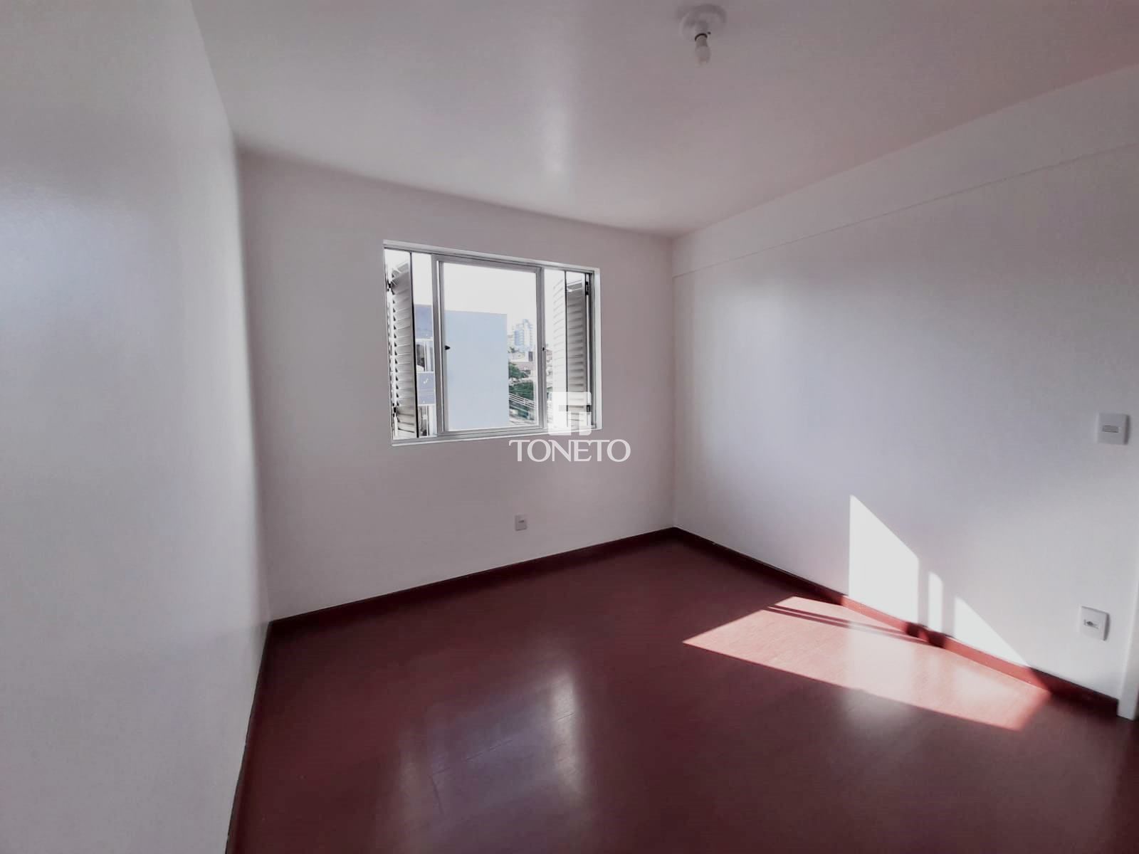 Apartamento à venda com 3 quartos, 76m² - Foto 11