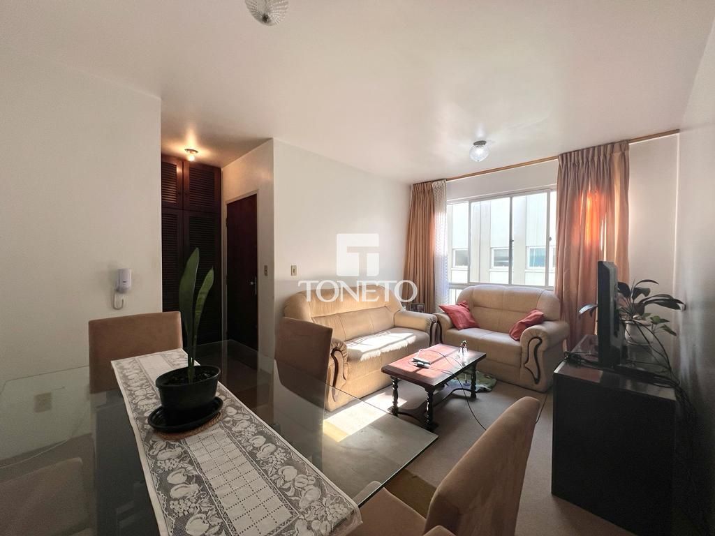 Apartamento à venda com 2 quartos, 67m² - Foto 3