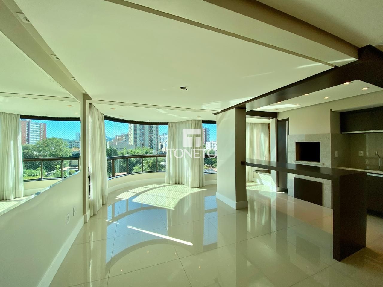 Apartamento, 3 quartos, 239 m² - Foto 1