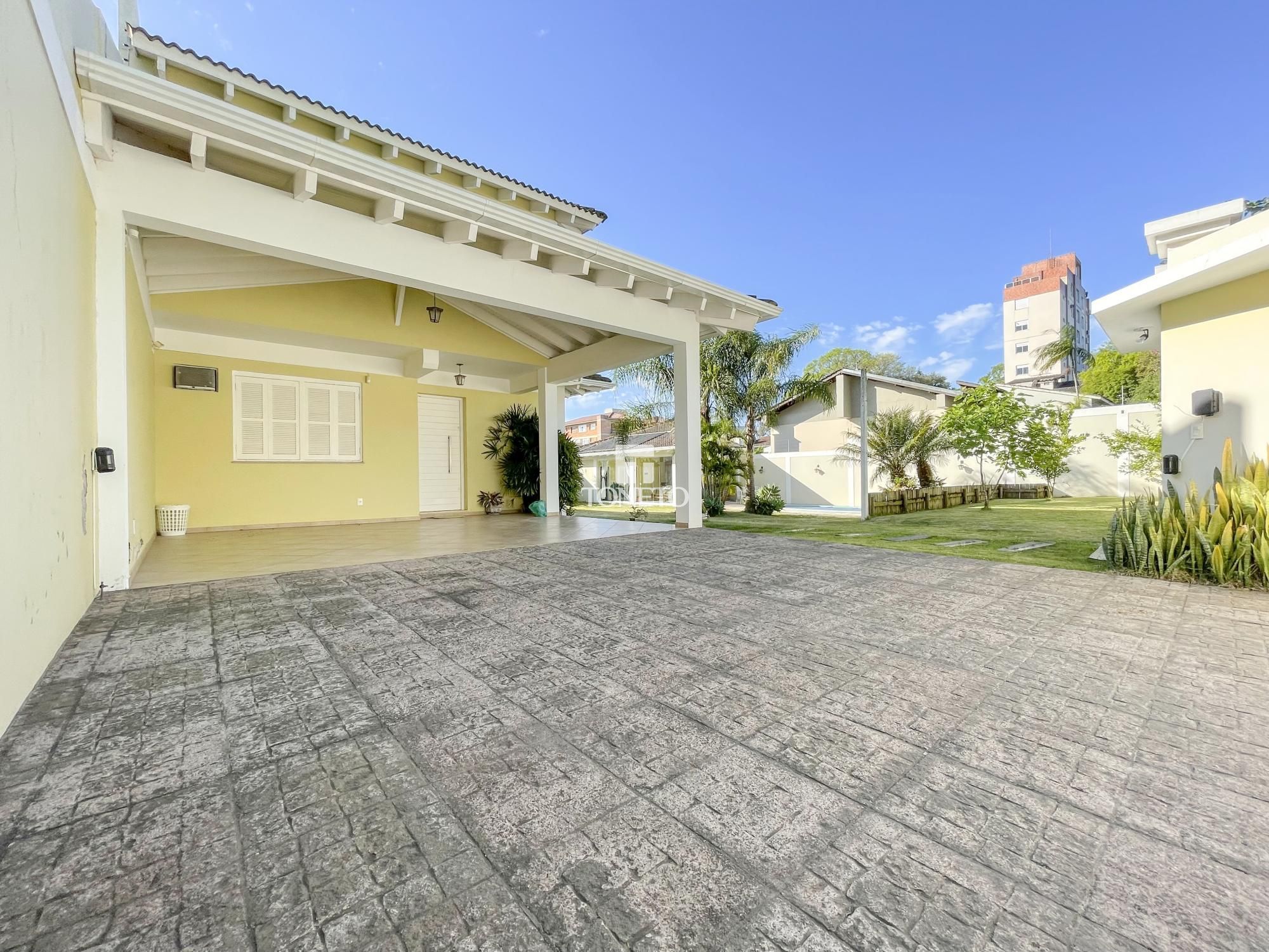 Casa, 5 quartos, 323 m² - Foto 2